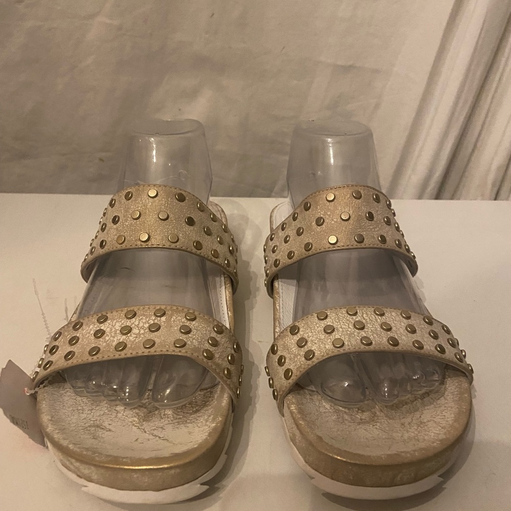 J/Slides beige studded strap flat sandals size 8.5 NWT